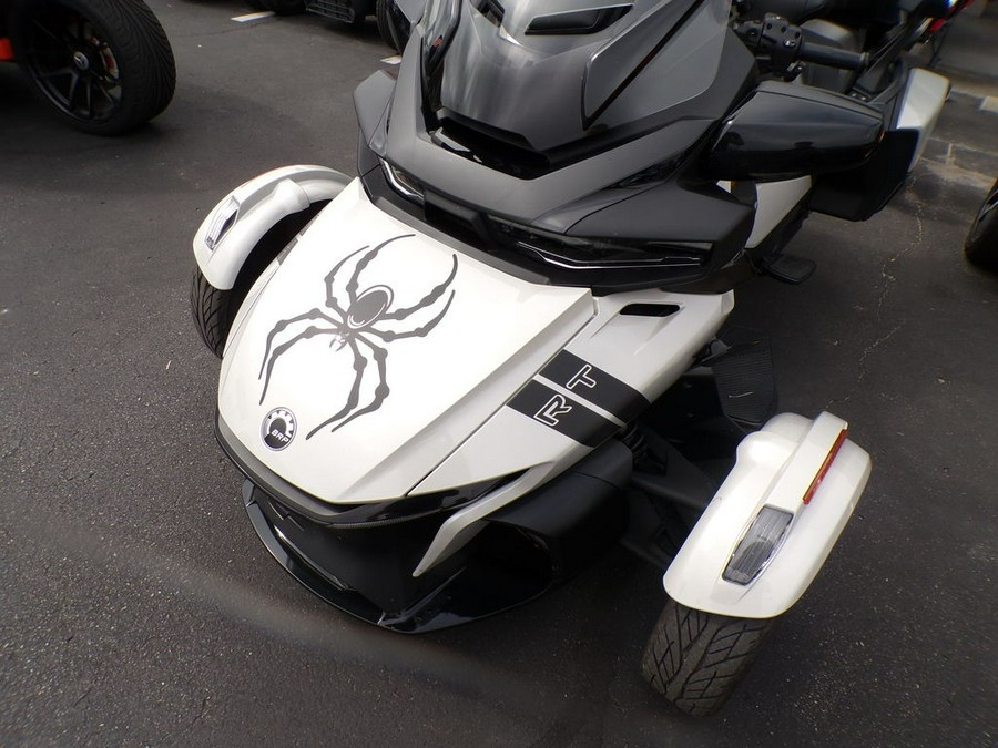 2021 Can-Am® Spyder® RT Limited Dark