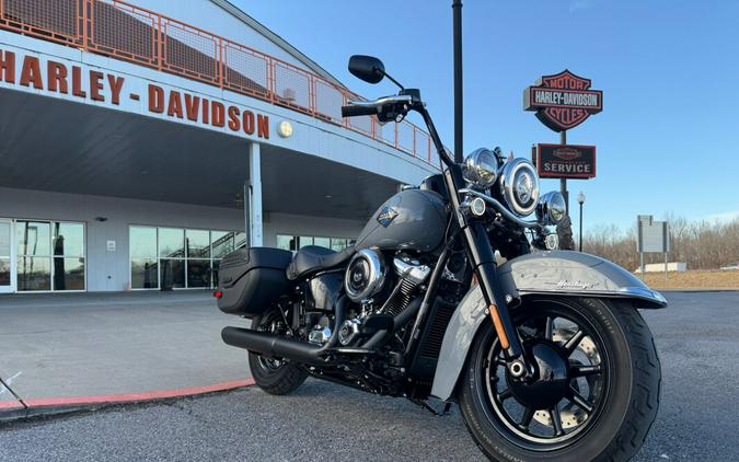 2026 Harley-Davidson® Heritage Classic Dark Billiard Gray Black Cast Wheels