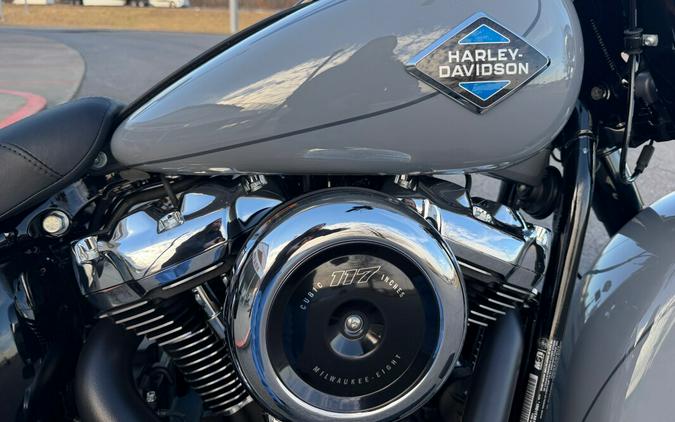 2026 Harley-Davidson® Heritage Classic Dark Billiard Gray Black Cast Wheels