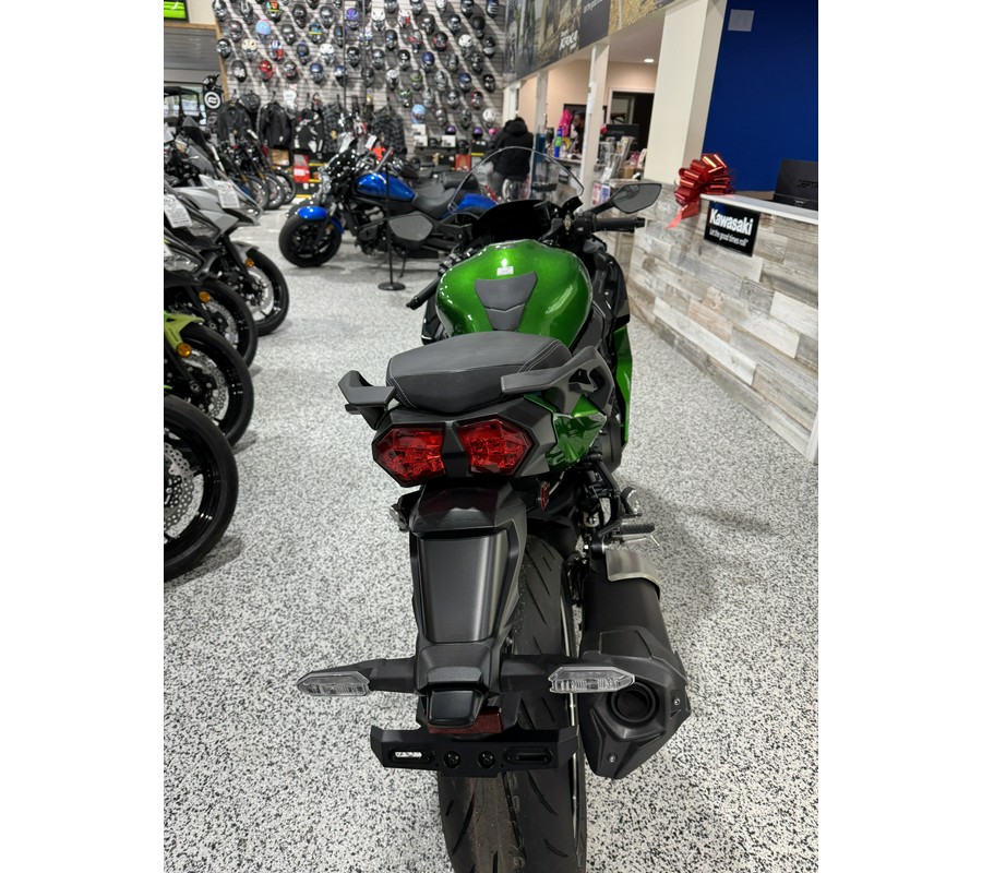 2023 Kawasaki Ninja® H2® SX SE