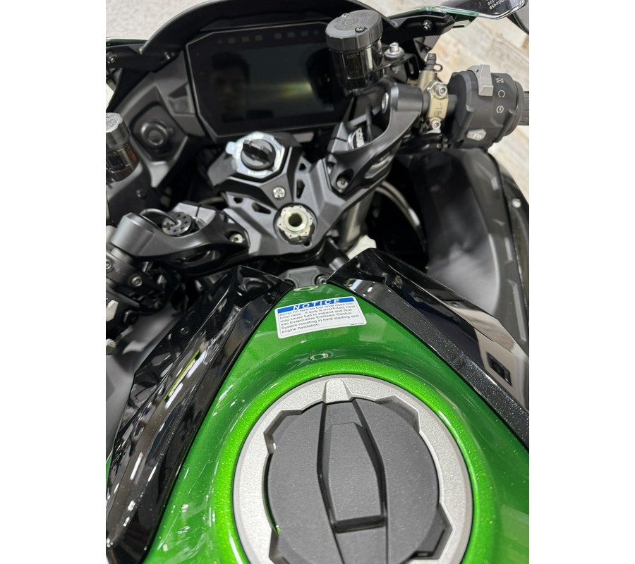 2023 Kawasaki Ninja® H2® SX SE