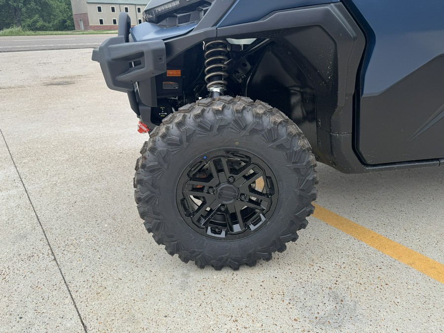 2026 Can-Am Defender MAX Limited HD11