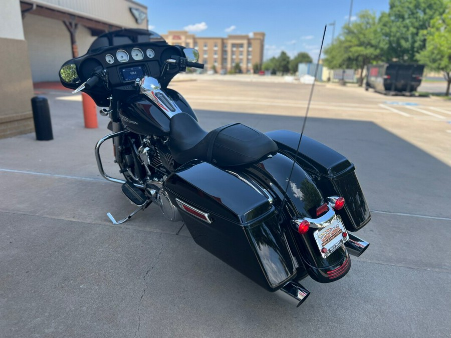 2020 Harley-Davidson® Street Glide® Black