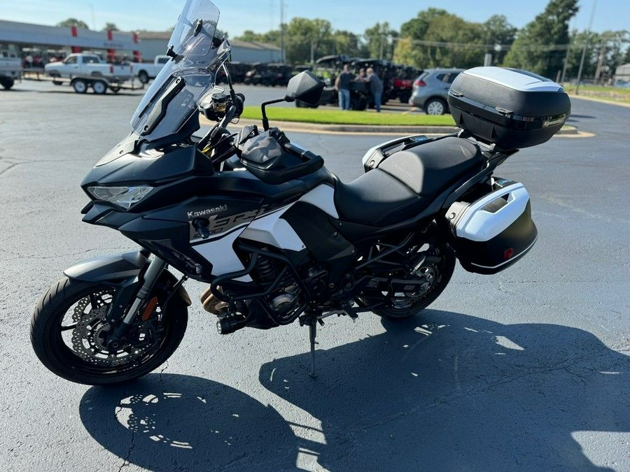 2019 Kawasaki Versys® 1000 SE LT+