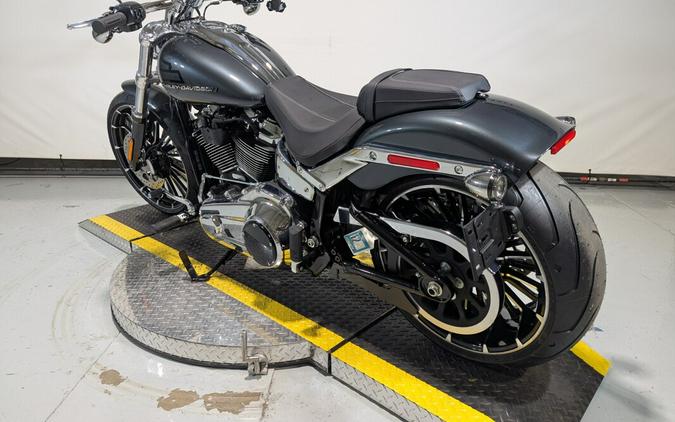 2026 Harley-Davidson® Breakout® Iron Horse Metallic