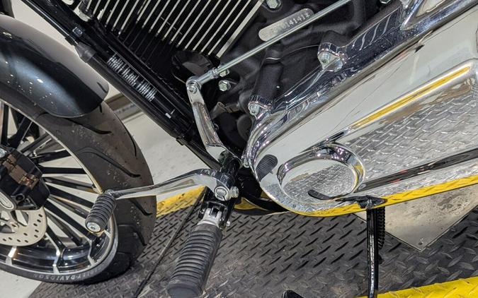 2026 Harley-Davidson® Breakout® Iron Horse Metallic