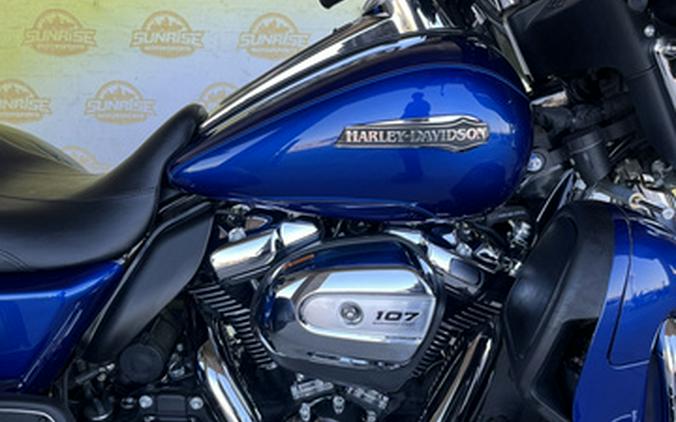 2017 Harley-Davidson Trike FLHTCUTG Tri Glide Ultra