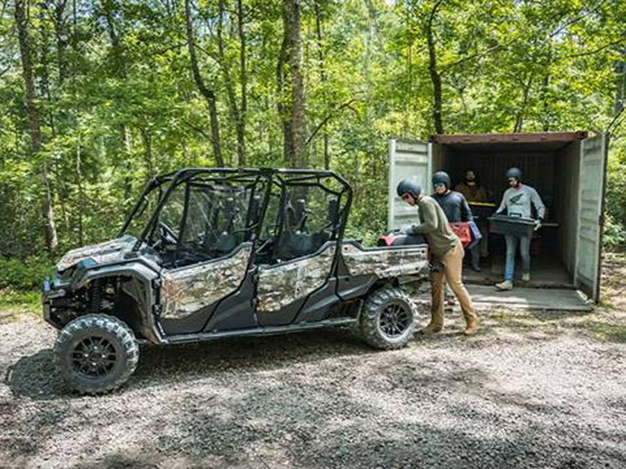 2024 Honda Pioneer 1000-6 Deluxe Crew