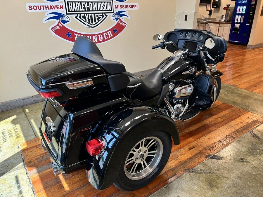 Used 2023 Harley-Davidson Tri-Glide Ultra Classic Trike Motorcycle For Sale Near Memphis, TN