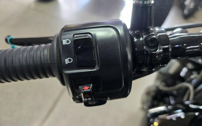 2021 Indian Scout Sixty ABS Thunder Black