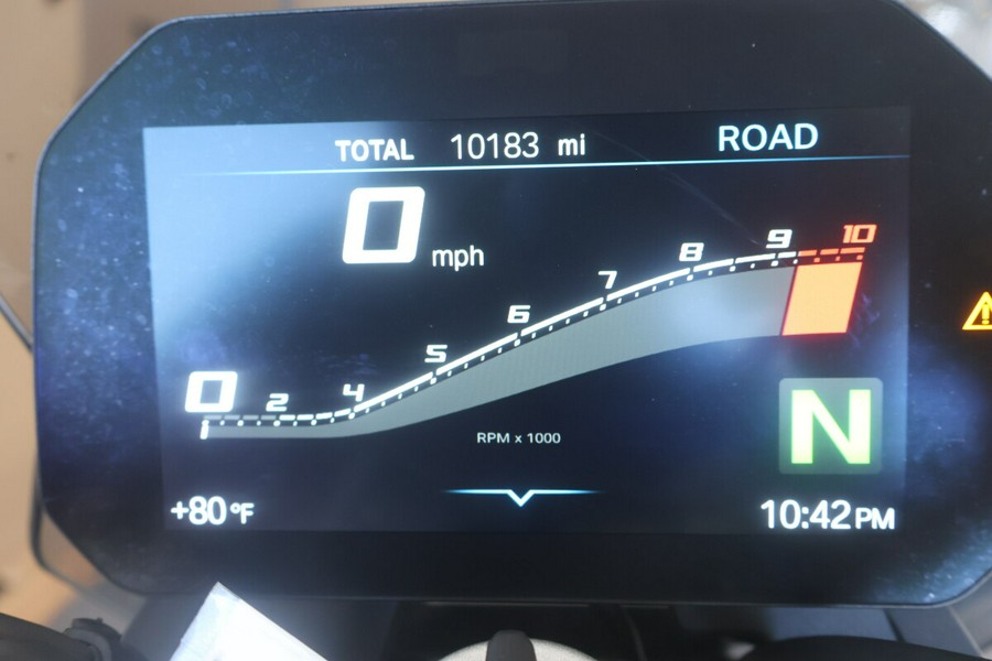 2020 BMW Motorrad F 900 R