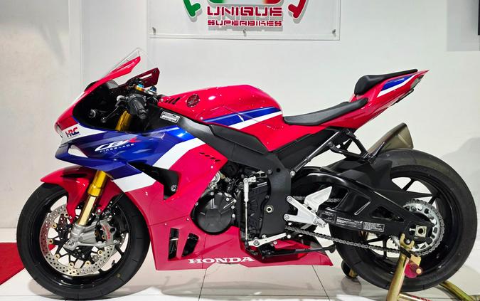 2025 Honda CBR1000RR-R Fireblade SP