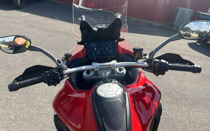 2022 Ducati Multistrada V4S Ducati Red / Alloy Wheels
