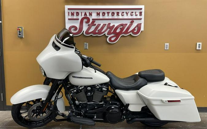 2018 Harley-Davidson® FLHXS - Street Glide® Special