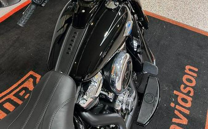 2025 Harley-Davidson® FLHC - Heritage Classic