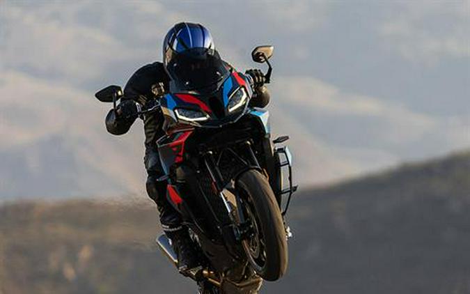 2025 BMW M 1000 XR
