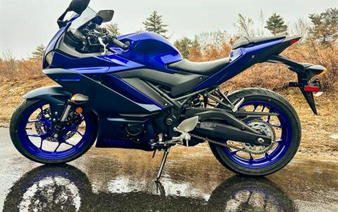 2023 Yamaha YZF-R3 ABS