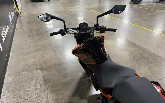 2023 KTM DUKE 200