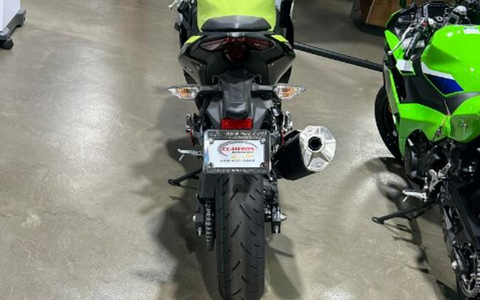 2026 Kawasaki Ninja® 500 ABS
