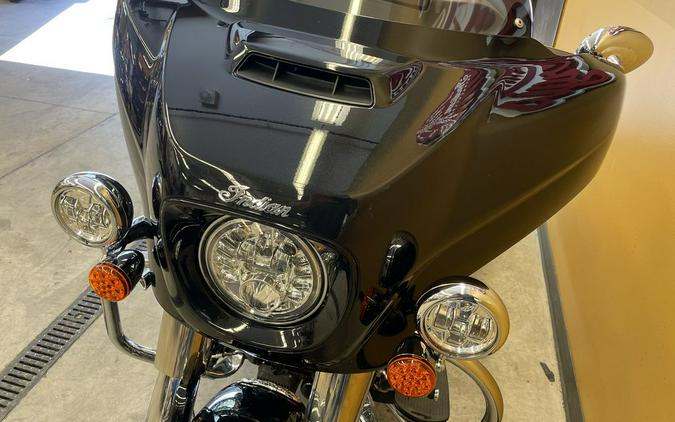 2021 Indian Motorcycle® Chieftain® Limited Thunder Black Pearl