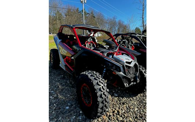 2024 Can-Am Maverick X3 X DS Turbo RR Red & Silver