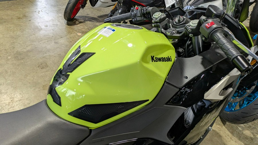 2026 Kawasaki Ninja® 500 ABS
