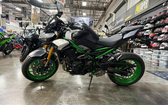 2026 Kawasaki Z900 SE ABS