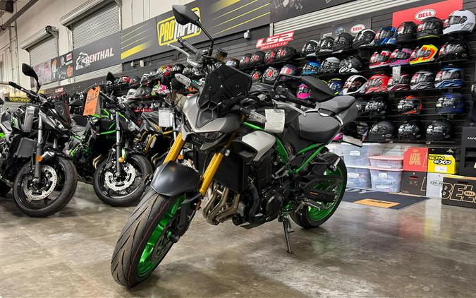 2026 Kawasaki Z900 SE ABS
