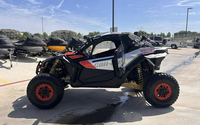 2020 Can-Am® Maverick™ X3 X™ rs Turbo RR Gold, Can-Am Red & Hyper Silver