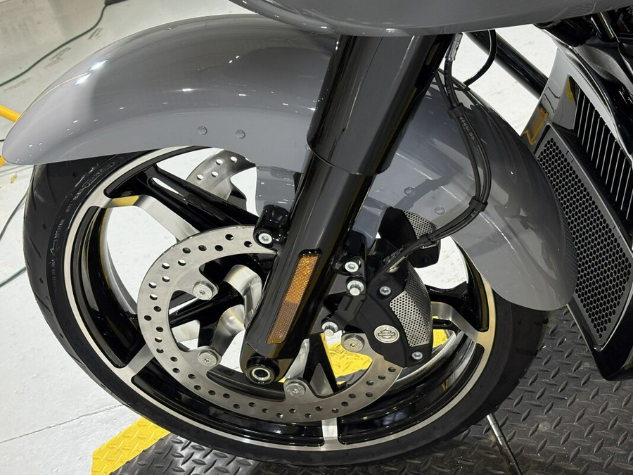 2026 Harley-Davidson® Road Glide® Dark Billiard Gray - Black