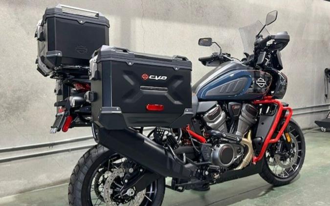 RA1250SE 2025 CVO™ Pan America®