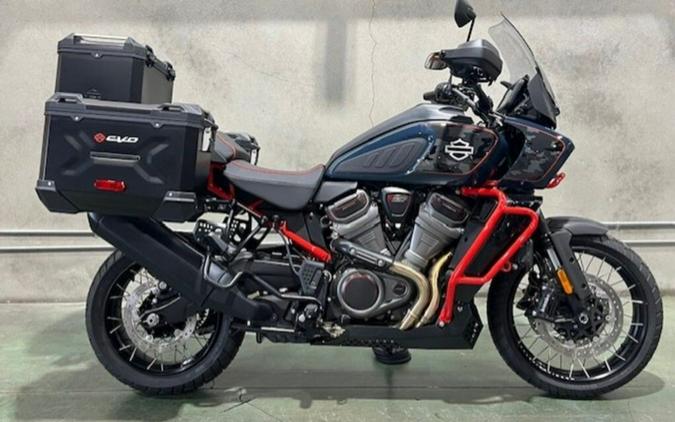 RA1250SE 2025 CVO™ Pan America®