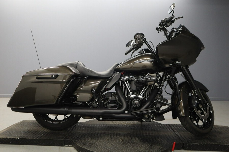 2020 Harley-Davidson® Road Glide® Special