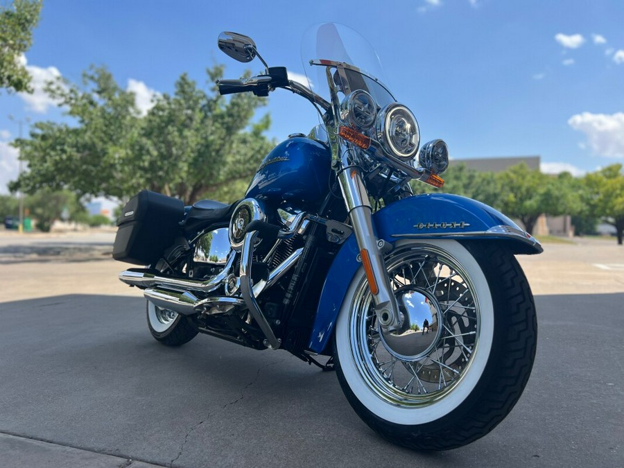 2018 Harley-Davidson® Deluxe Electric Blue