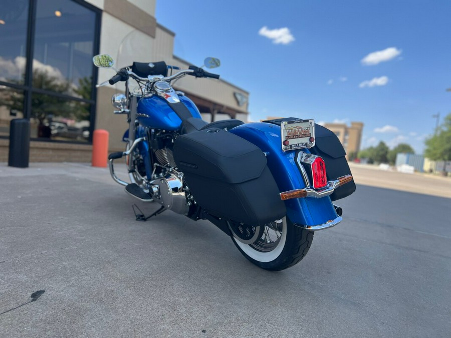 2018 Harley-Davidson® Deluxe Electric Blue