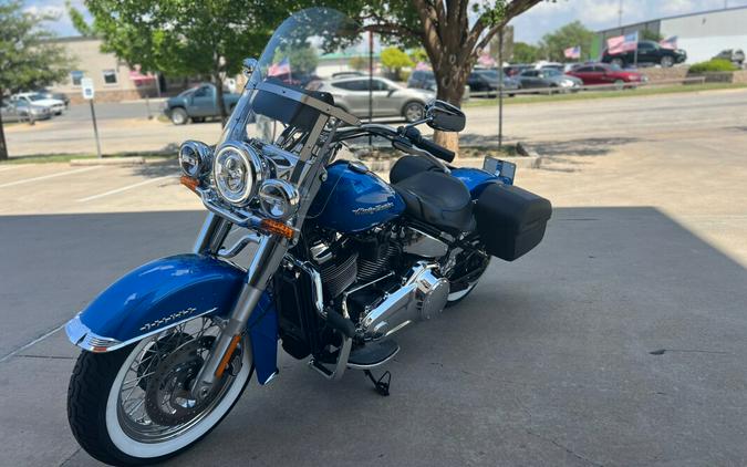 2018 Harley-Davidson® Deluxe Electric Blue