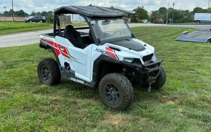 2017 Polaris® GENERAL™ 1000 EPS White Lightning