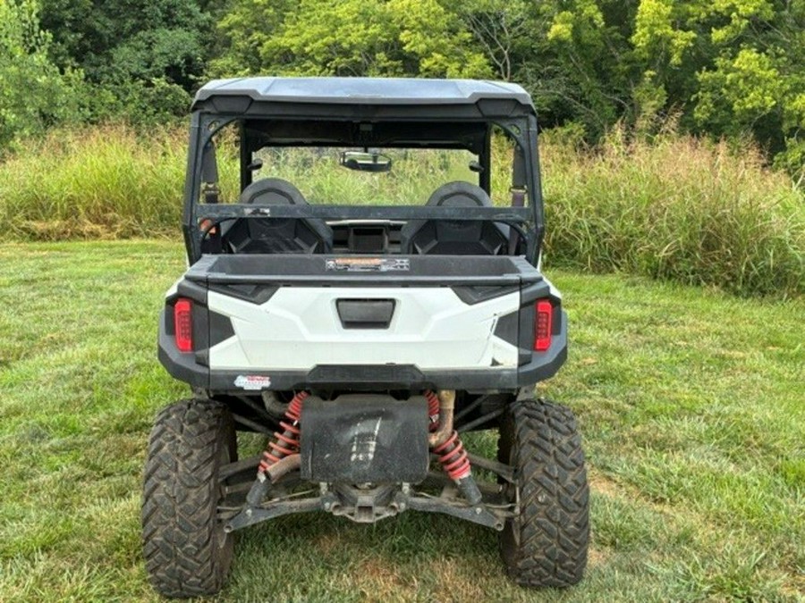 2017 Polaris® GENERAL™ 1000 EPS White Lightning