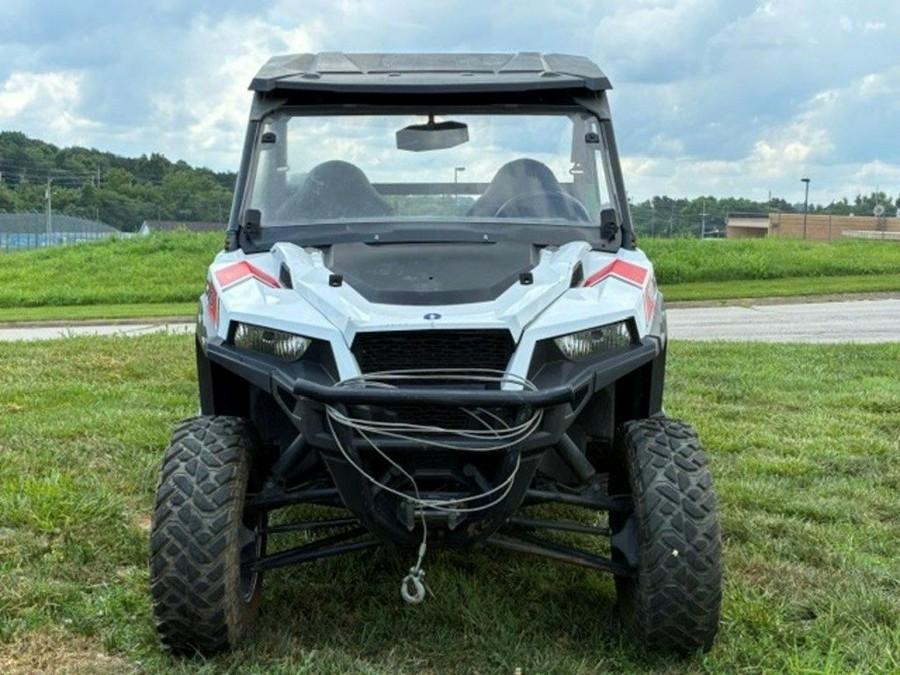2017 Polaris® GENERAL™ 1000 EPS White Lightning
