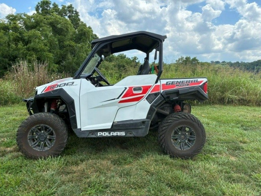 2017 Polaris® GENERAL™ 1000 EPS White Lightning