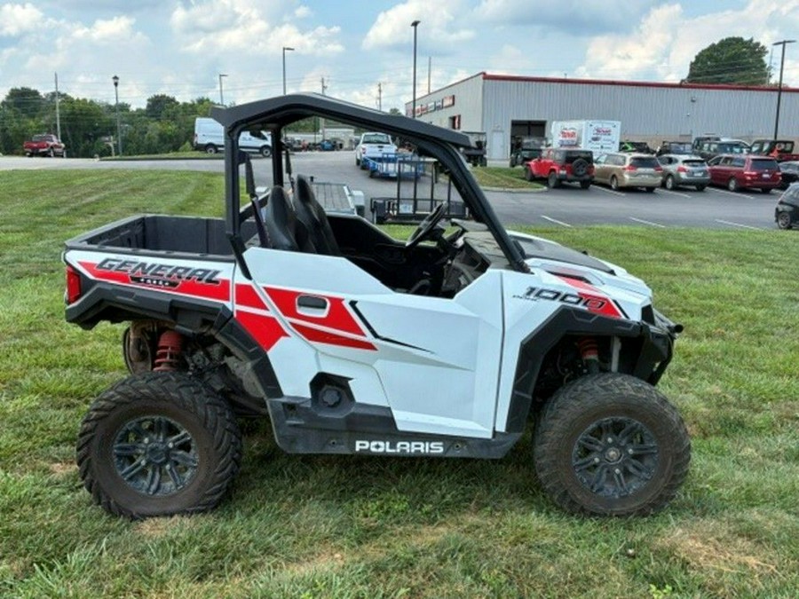 2017 Polaris® GENERAL™ 1000 EPS White Lightning