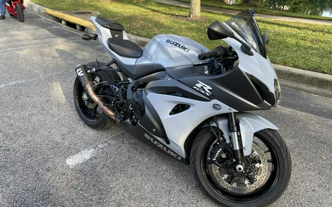 2022 Suzuki GSX-R 1000