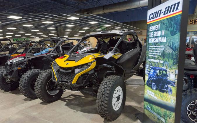 2025 Can-Am Maverick R X rs