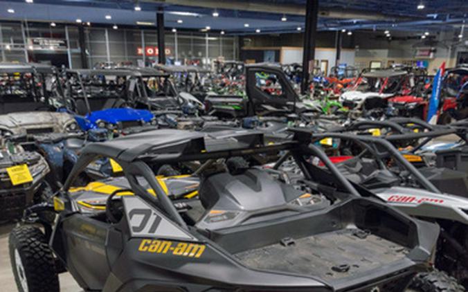 2025 Can-Am Maverick R X rs