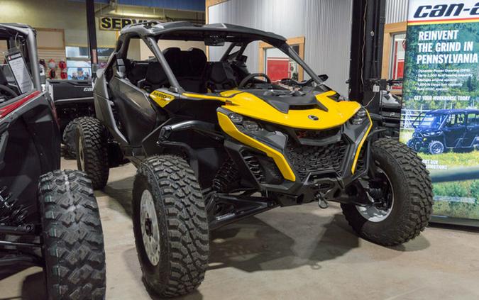 2025 Can-Am Maverick R X rs