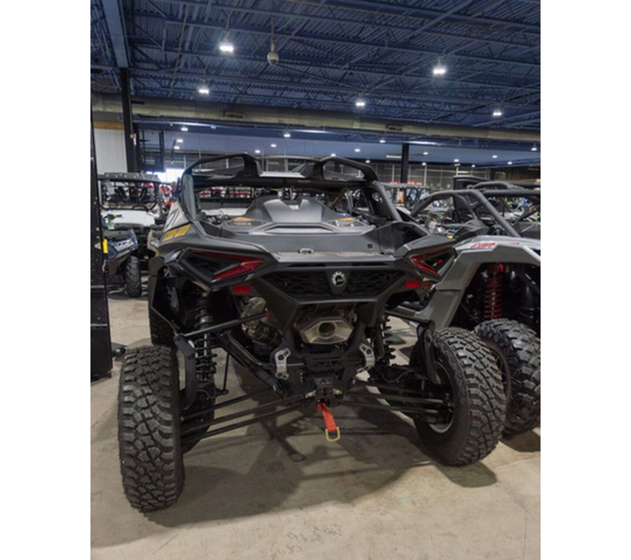 2025 Can-Am Maverick R X rs