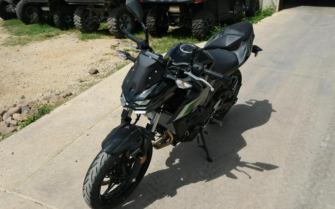 2025 KAWASAKI Z500 ABS