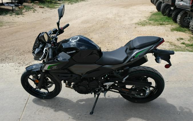 2025 KAWASAKI Z500 ABS