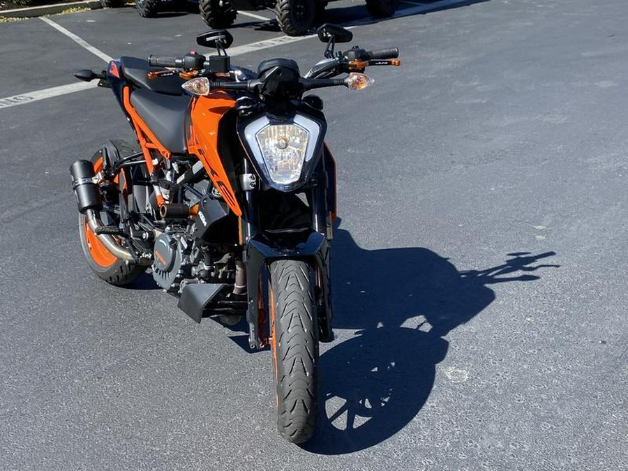 2023 KTM 200 Duke