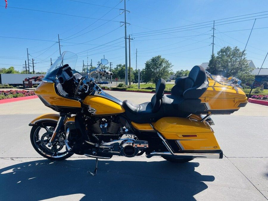 2022 Harley-Davidson CVO™ Road Glide Limited FLTRKSE